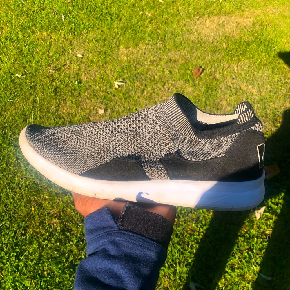 Nike air sockracer flyknit double buckle